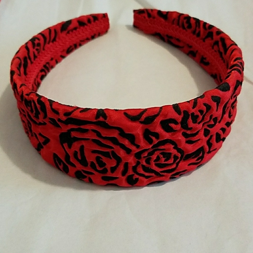 NWOT Red Rose Design Headband
